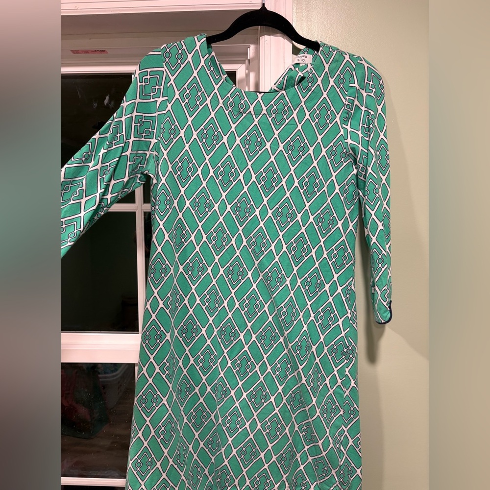 Crown & Ivy Teal Geometric Long Sleeve Dress